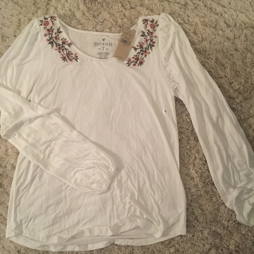 NWT ae adorable white embroidered top